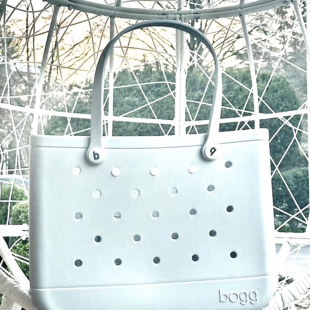 BoggBag Original in Coconut.